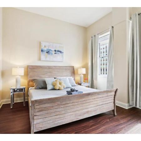 Amazing Condos Beautiful View 2 Blocks To French Quarter, Small Rooftop Pool, Gym, Seanger Theater, Super Dome, And Bourbon St New Orleans Ngoại thất bức ảnh