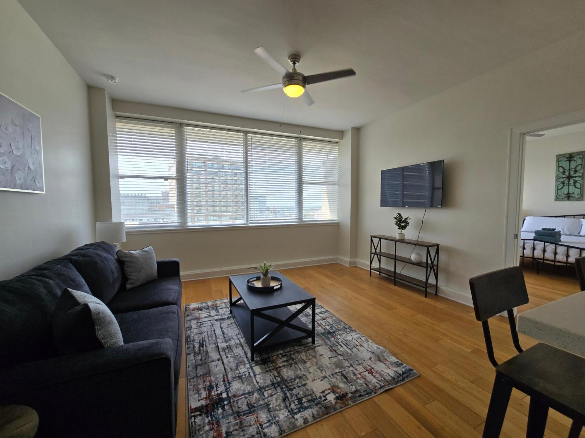 Amazing Condos Beautiful View 2 Blocks To French Quarter, Small Rooftop Pool, Gym, Seanger Theater, Super Dome, And Bourbon St New Orleans Phòng bức ảnh