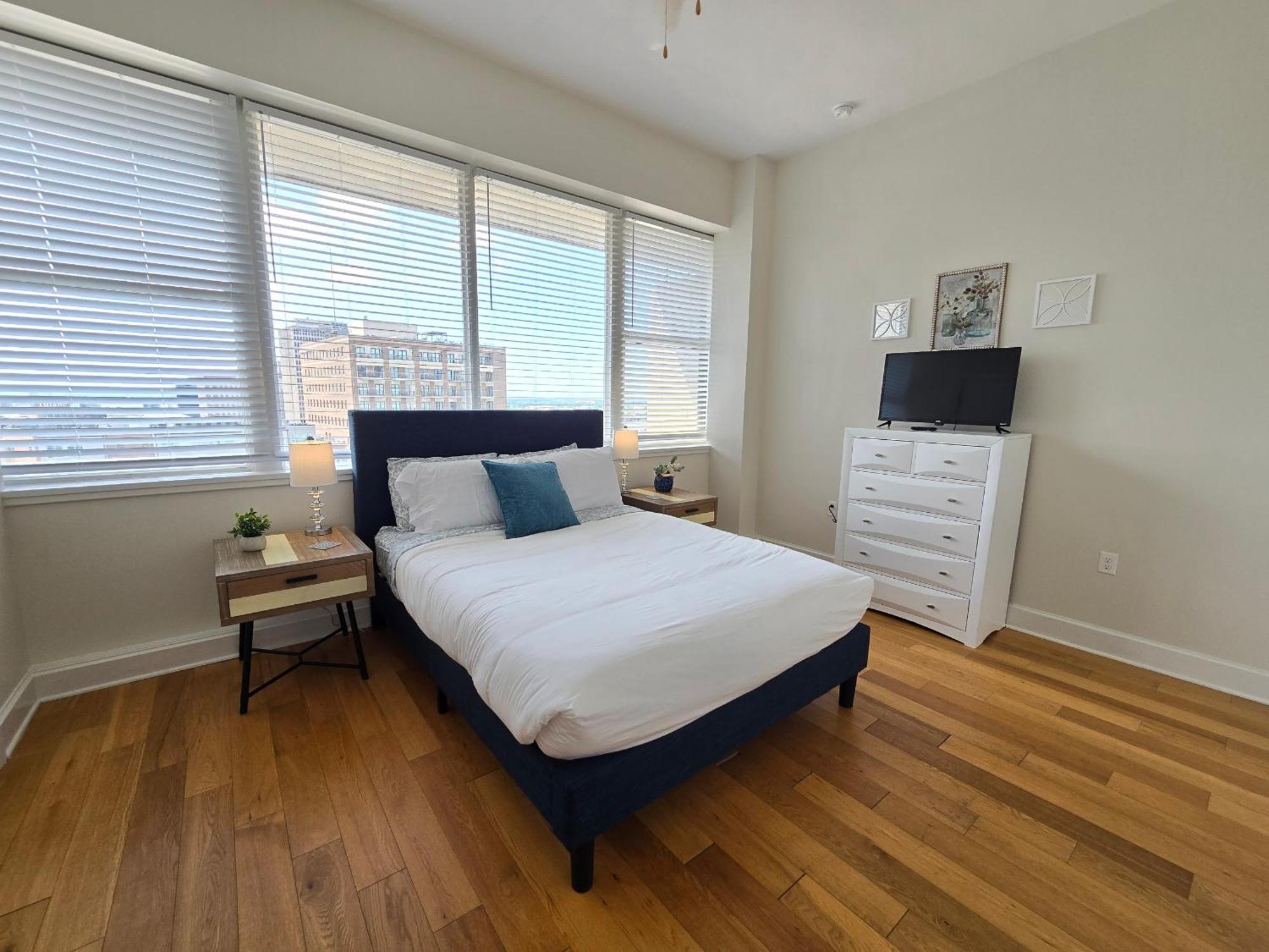 Amazing Condos Beautiful View 2 Blocks To French Quarter, Small Rooftop Pool, Gym, Seanger Theater, Super Dome, And Bourbon St New Orleans Phòng bức ảnh