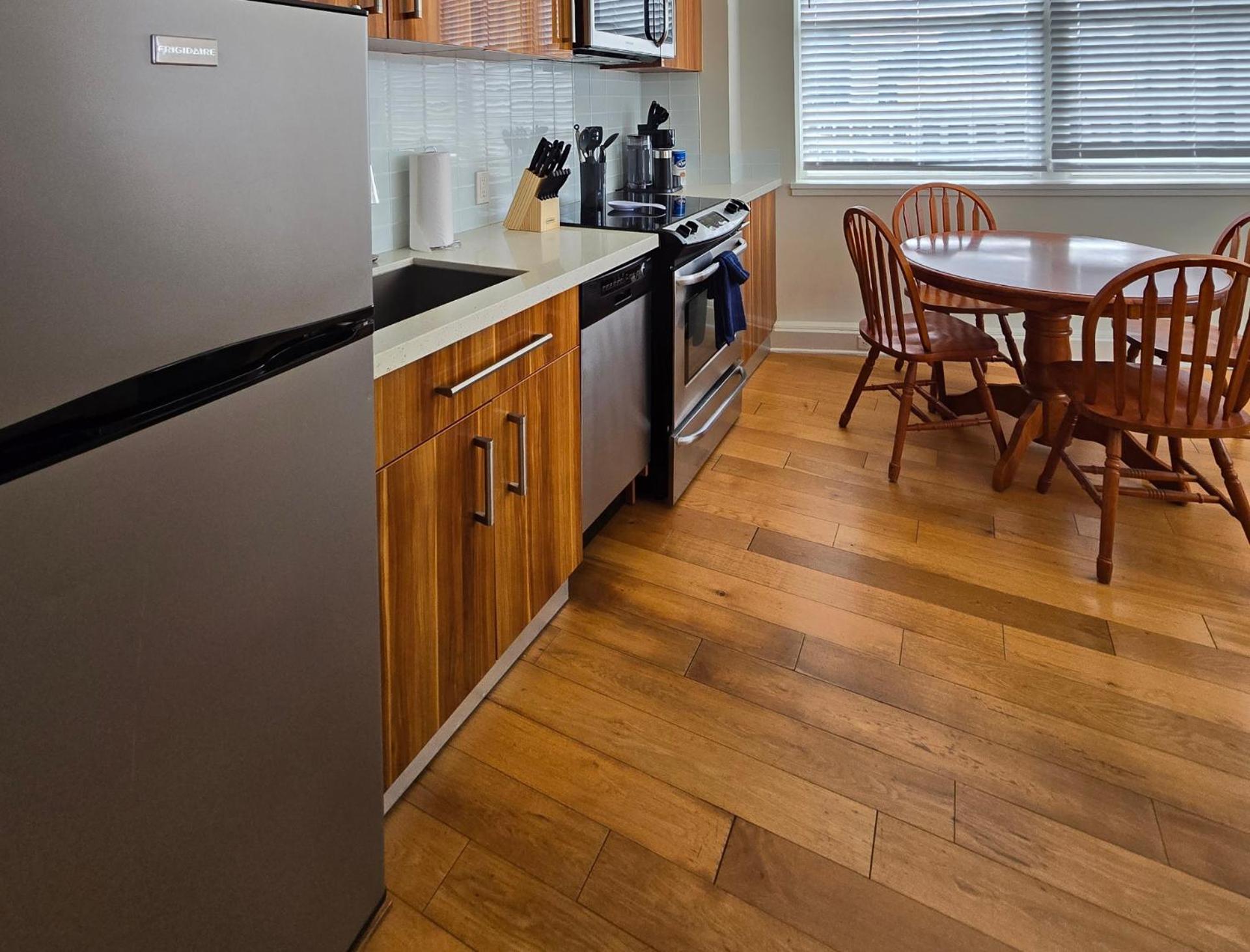 Amazing Condos Beautiful View 2 Blocks To French Quarter, Small Rooftop Pool, Gym, Seanger Theater, Super Dome, And Bourbon St New Orleans Phòng bức ảnh