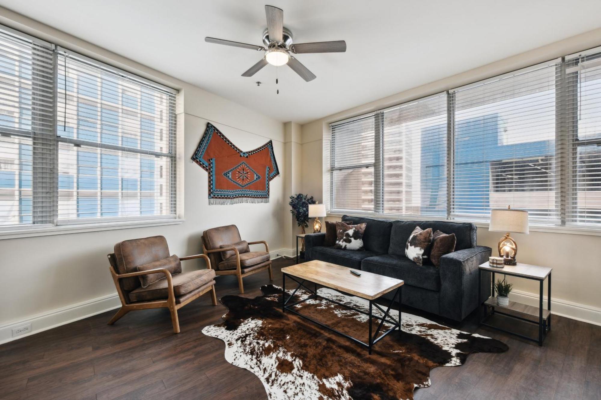 Amazing Condos Beautiful View 2 Blocks To French Quarter, Small Rooftop Pool, Gym, Seanger Theater, Super Dome, And Bourbon St New Orleans Phòng bức ảnh