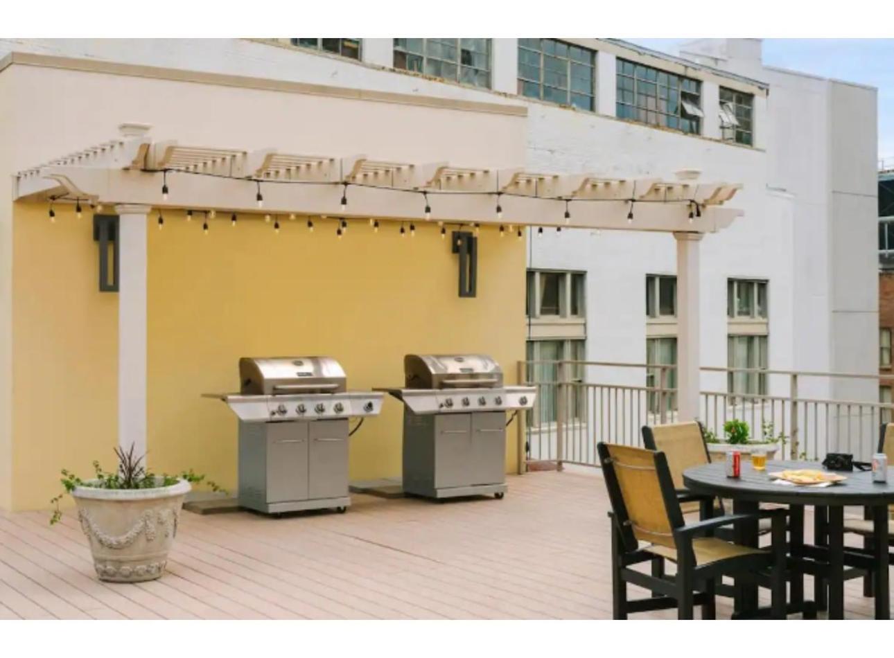 Amazing Condos Beautiful View 2 Blocks To French Quarter, Small Rooftop Pool, Gym, Seanger Theater, Super Dome, And Bourbon St New Orleans Ngoại thất bức ảnh