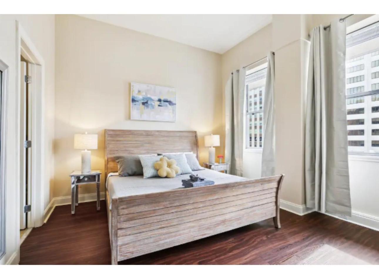 Amazing Condos Beautiful View 2 Blocks To French Quarter, Small Rooftop Pool, Gym, Seanger Theater, Super Dome, And Bourbon St New Orleans Ngoại thất bức ảnh