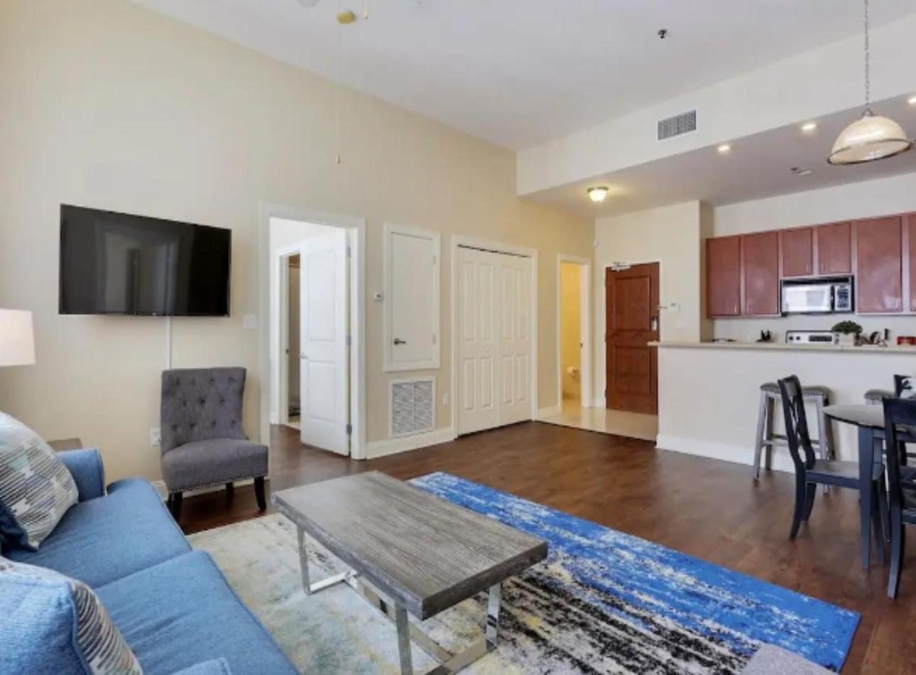 Amazing Condos Beautiful View 2 Blocks To French Quarter, Small Rooftop Pool, Gym, Seanger Theater, Super Dome, And Bourbon St New Orleans Ngoại thất bức ảnh