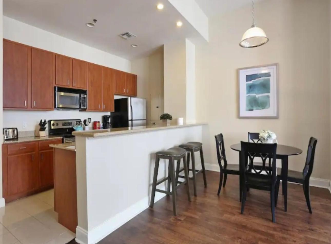 Amazing Condos Beautiful View 2 Blocks To French Quarter, Small Rooftop Pool, Gym, Seanger Theater, Super Dome, And Bourbon St New Orleans Ngoại thất bức ảnh