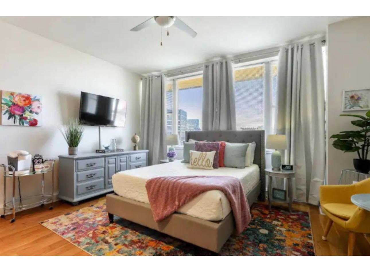 Amazing Condos Beautiful View 2 Blocks To French Quarter, Small Rooftop Pool, Gym, Seanger Theater, Super Dome, And Bourbon St New Orleans Phòng bức ảnh